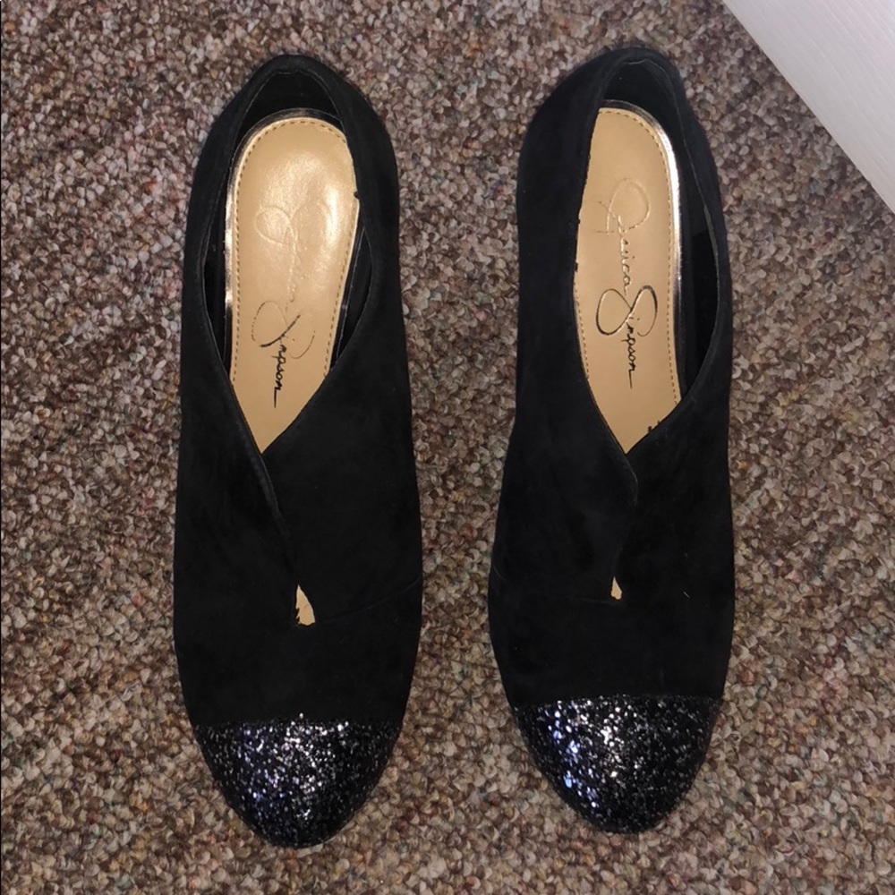 Black Pump Classic Heel- bootie Jessica Simpson 10